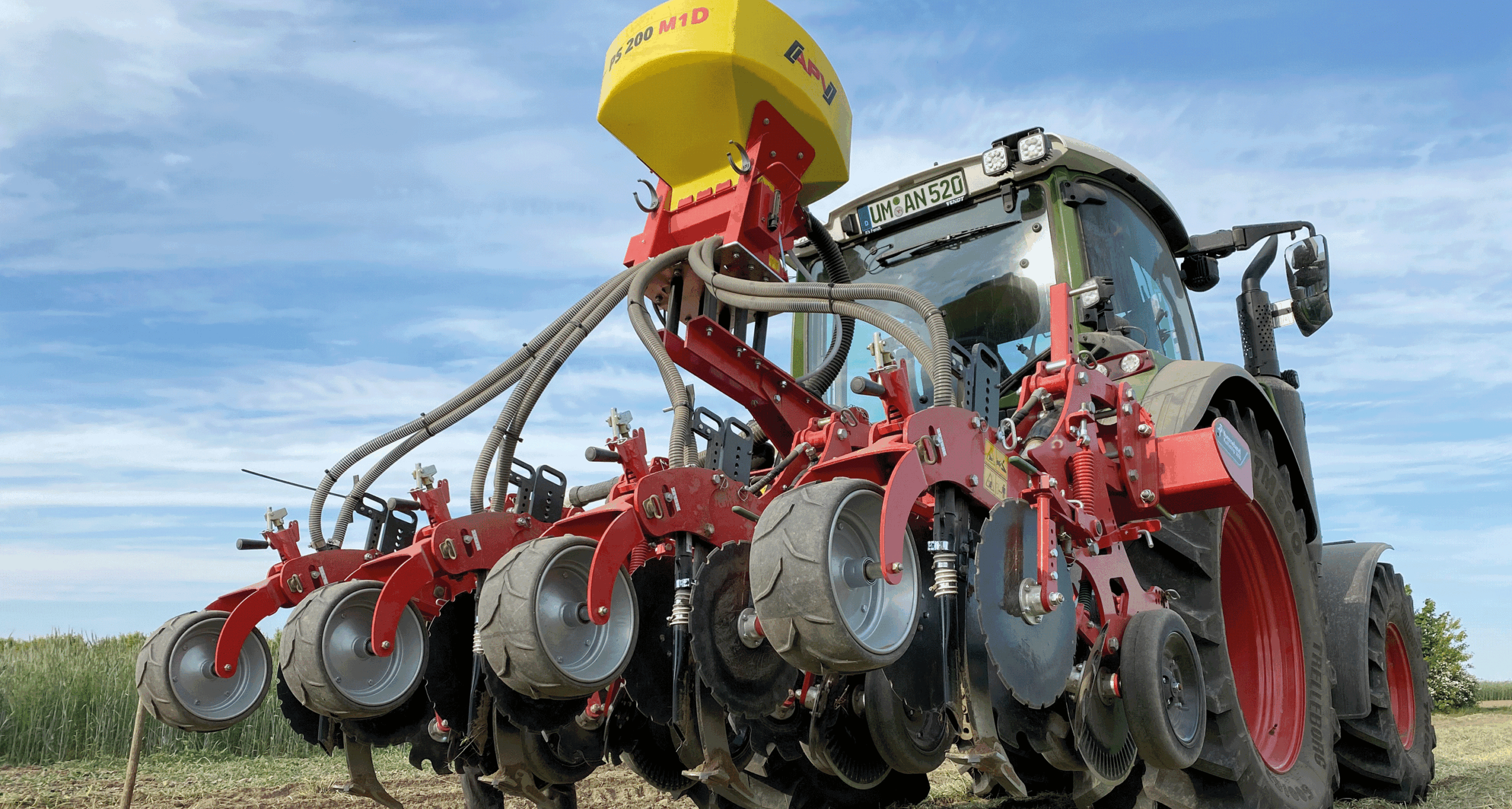 Strip-Till-Maschine in Nahaufnahme.